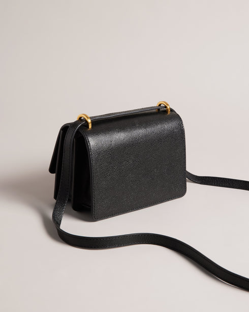 {{ product.type }} - Ted Baker London - Kosovo - SSLOANE